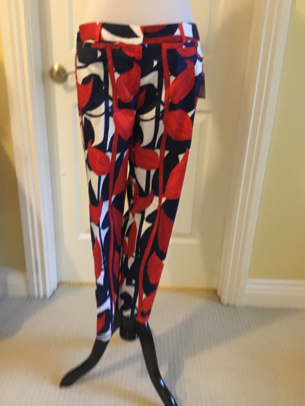 Milly Floral Print Slim Ankle Pants
